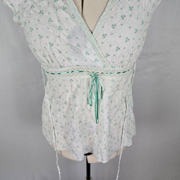 Gemini Blouse Women's XL White Green Floral Embordering Front & Back Ties Wrap - Picture 3 of 16